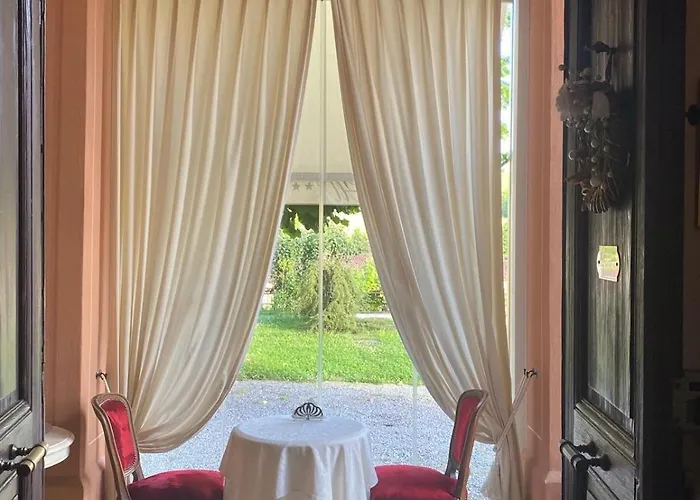 Principessa Di Savoia לינה וארוחת בוקר 3*